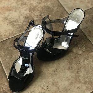 GUESS black heels